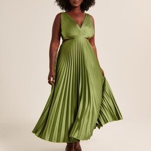 Abercrombie & Fitch Giselle Cut Out Pleated Maxi Dress - Olive Green